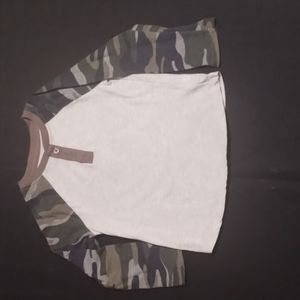 Epic Thread Boys Long Sleeve Tee Shirt 1/4 button up Size 5 60%Cotton 40% Poly